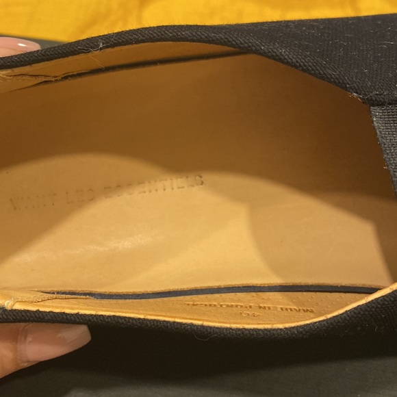 Want Essentials Tesla slip on - Picture 2 of 4